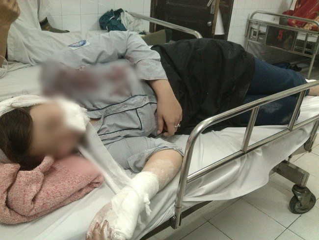 Xác định 2 nghi can vụ đánh nữ sinh lớp 10 nhập viện ở Hoàng Mai - Ảnh 2