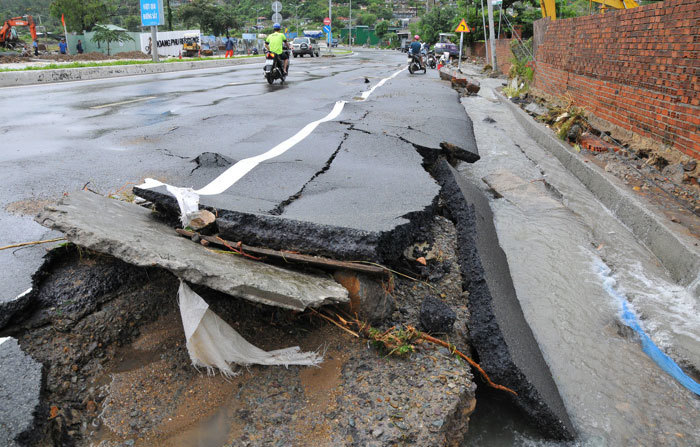 Nam Trung Bộ thiệt hại nặng nề do mưa lớn - Ảnh 2