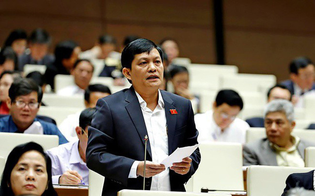 Quốc hội bãi nhiệm đại biểu Phạm Phú Quốc - Ảnh 1