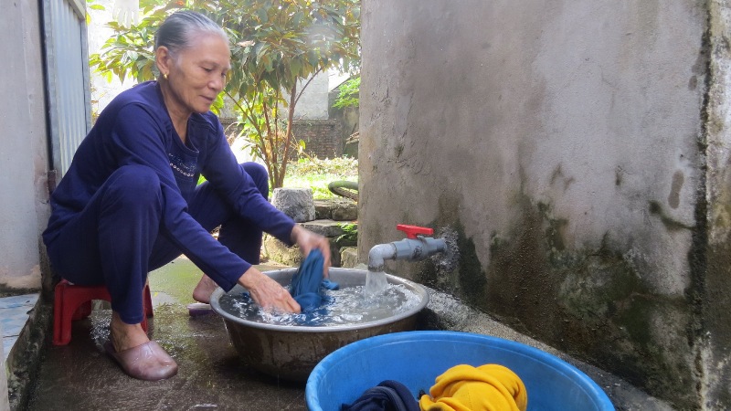 Người dân Phú Xuyên phấn khởi đón nước sạch - Ảnh 1
