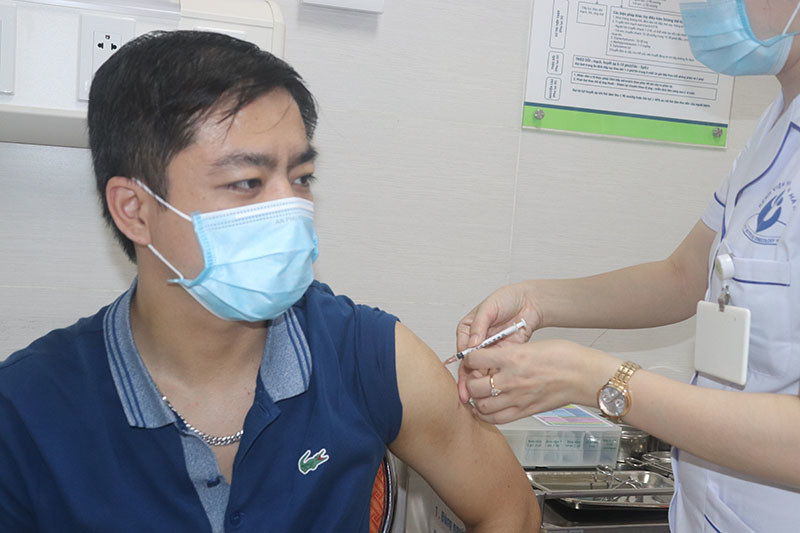 Quảng Ninh, Tây Ninh, Đồng Tháp sẽ triển khai tiêm vaccine Covid-19 trong tuần này - Ảnh 1