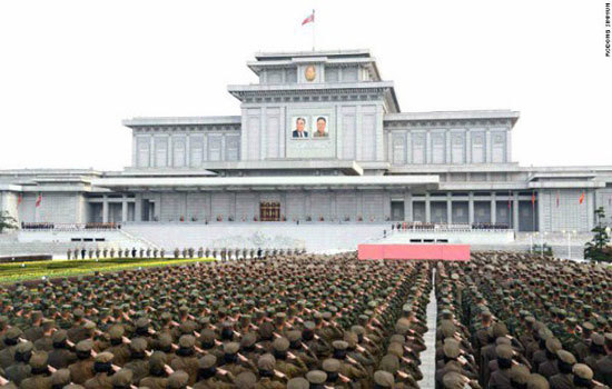 Toàn cảnh sức mạnh binh lực và vũ khí của Triều Tiên tại lễ diễu binh - Ảnh 10