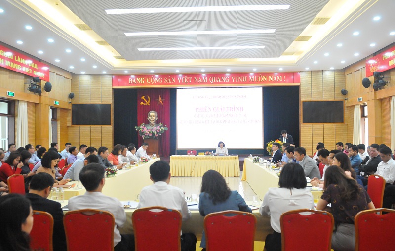 Phiên giải trình tại Thường trực HĐND quận Hoàn Kiếm về kết quả giải quyết kiến nghị của cử tri - Ảnh 1