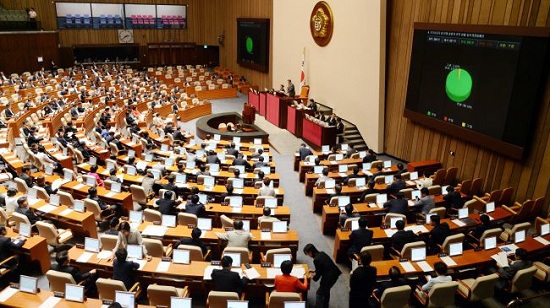 Hàn Quốc: Phe đối lập cố gom đủ phiếu buộc tội Tổng thống - Ảnh 1