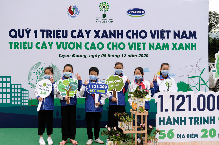 Vinamilk hoàn thành mục tiêu trồng hơn 1,1 triệu cây xanh cho Việt Nam trong năm 2020 - Ảnh 3