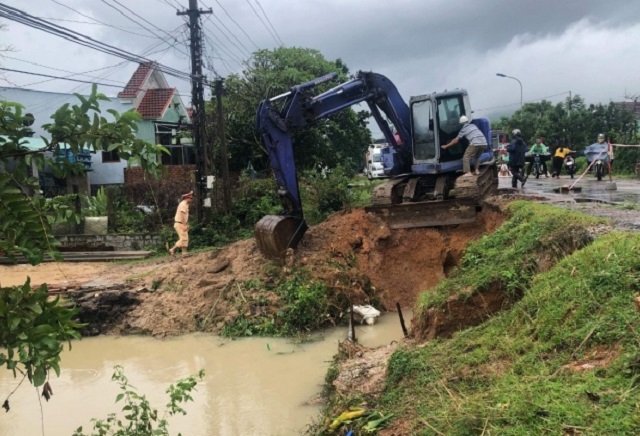 Quốc lộ 19C hư hỏng trầm trọng, Bình Định đề nghị bố trí kinh phí sửa chữa cấp bách - Ảnh 1