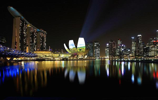 Singapore dẫn đầu danh sách 10 thành phố đắt đỏ nhất thế giới - Ảnh 9
