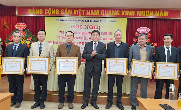 Phó Chủ tịch UBND TP Hà Nội Dương Đức Tuấn: Tăng cường công tác quản lý hoạt động vận tải - Ảnh 2