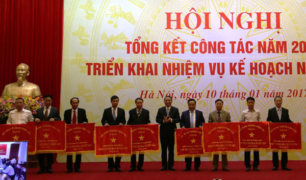 Sở Giao thông vận tải Hà Nội nhận cờ thi đua xuất sắc toàn ngành - Ảnh 1