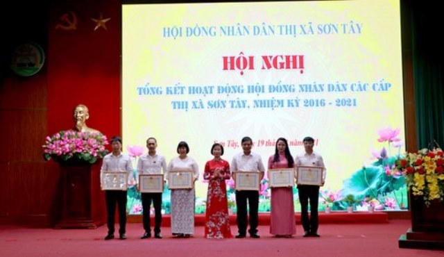 Thị xã Sơn Tây tổng kết hoạt động HĐND nhiệm kỳ 2016 - 2021 - Ảnh 1