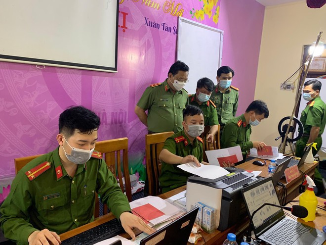 Công an TP Hà Nội hoàn thành hồ sơ cấp hơn 1 triệu căn cước mới cho người dân - Ảnh 2