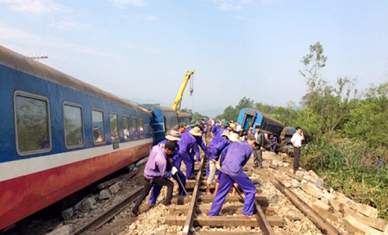 Khắc phục xong vụ tai nạn đường sắt tại Thừa Thiên Huế - Ảnh 1