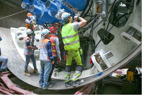 Quá trình lắp ráp robot đào hầm tuyến đường sắt đô thị Nhổn - ga Hà Nội có gì đặc biệt - Ảnh 2
