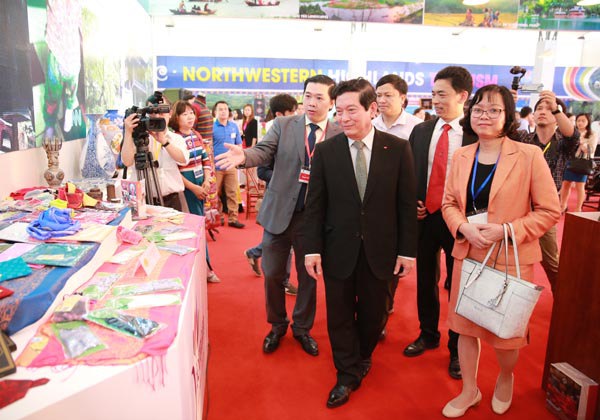 Hội chợ VITM: Góp phần tạo thương hiệu mạnh cho du lịch Hà Nội - Ảnh 1