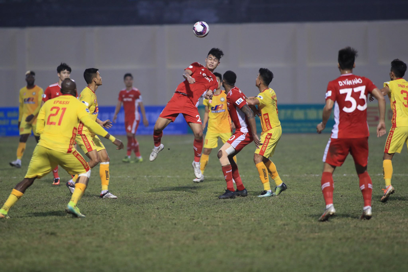 Vòng 2 V-League 2021: Thi đấu mờ nhạt, Viettel và Thanh Hoá có điểm số đầu tiên trong mùa giải mới - Ảnh 2
