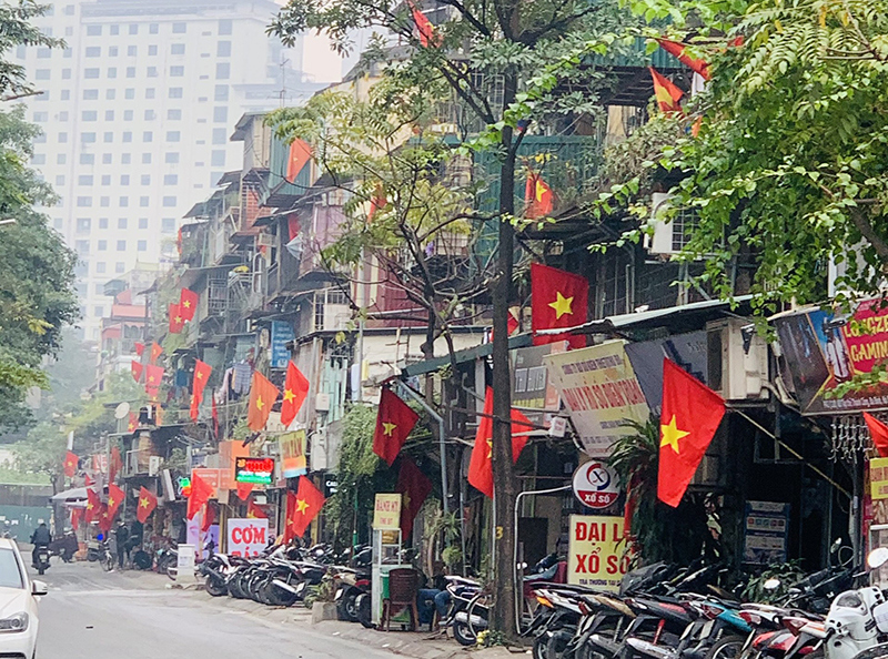 Các phường tại quận Ba Đình, Hà Nội tràn ngập sắc đỏ chào mừng Đại hội XIII của Đảng - Ảnh 5