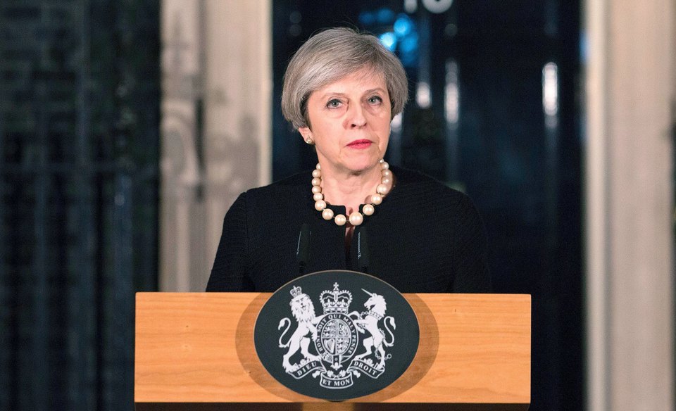 Quá trình giải cứu Thủ tướng Anh khỏi vụ khủng bố Quốc hội - Ảnh 1