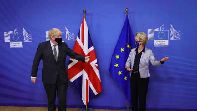 Hơn 4 năm đàm phán, Anh và EU đã đi đến thỏa thuận thương mại hậu Brexit - Ảnh 1