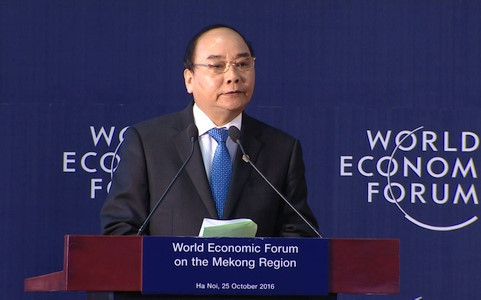 Thủ tướng Nguyễn Xuân Phúc lên đường dự Hội nghị thường niên WEF - Ảnh 1
