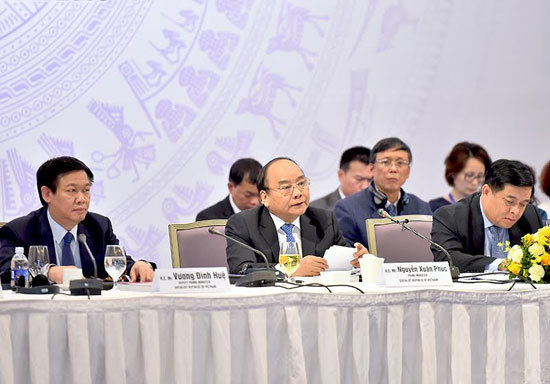 Thủ tướng: ADB có kế hoạch mua lại một ngân hàng yếu kém của Việt Nam - Ảnh 1