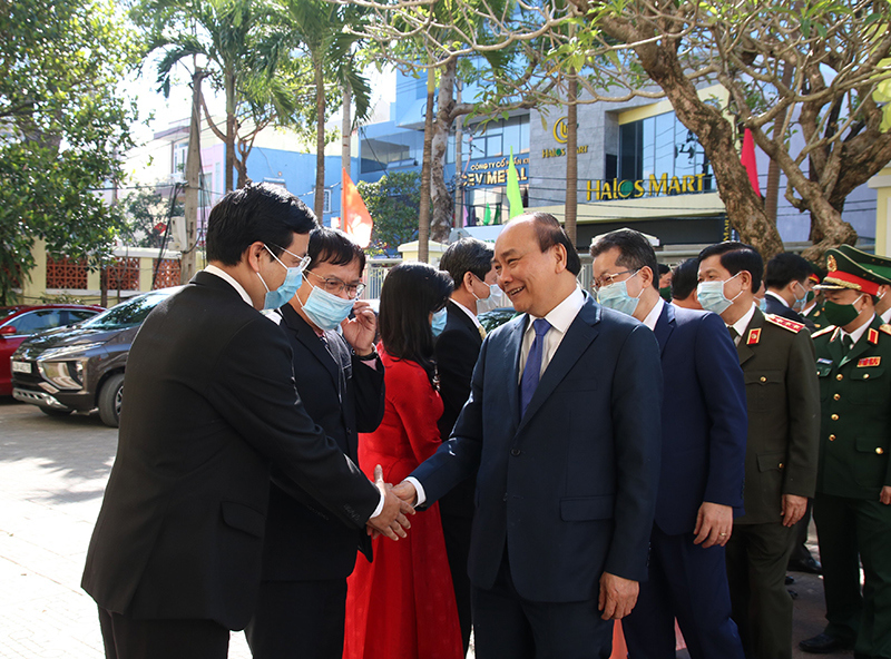 Thủ tướng Nguyễn Xuân Phúc: Chúng ta đã thực hiện thành công mục tiêu kép - Ảnh 1