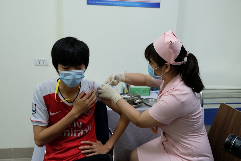 Lần đầu tiên tiêm thử nghiệm vaccine "made in Vietnam" COVIVAC phòng Covid-19 - Ảnh 2