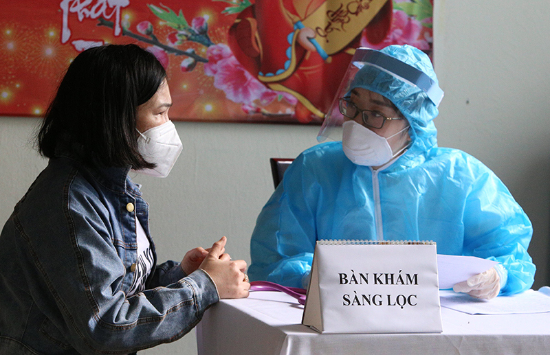 Ảnh: Những người đầu tiên ở Đà Nẵng được tiêm vaccine Covid-19 - Ảnh 3