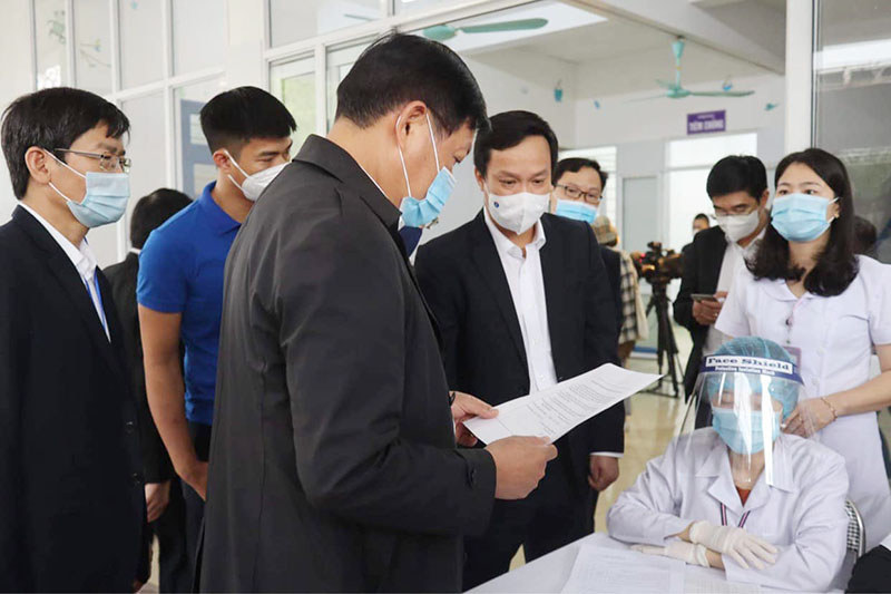 Hà Nội, Hải Dương, TP Hồ Chí Minh đã triển khai tiêm vaccine Covid-19 - Ảnh 7