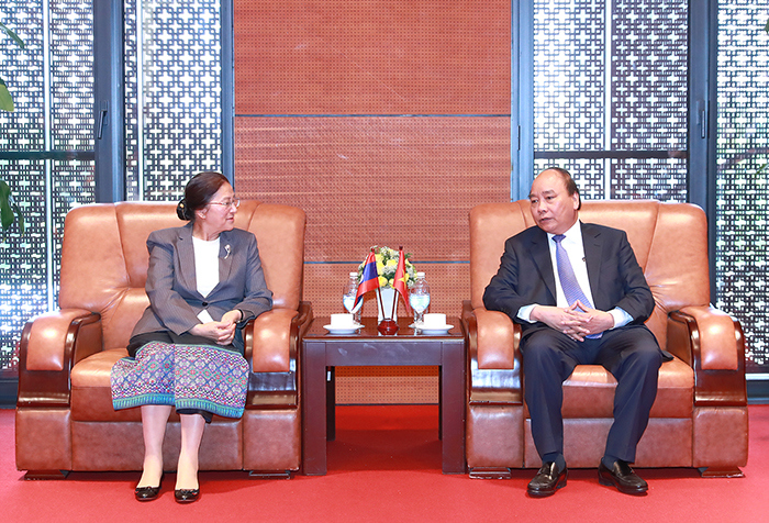 Thủ tướng Nguyễn Xuân Phúc tiếp Chủ tịch Quốc hội Lào - Ảnh 1