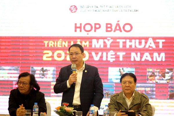 Vụ tranh bị xước tại Triển lãm Mỹ thuật Việt Nam 2020: Phó Cục trưởng Cục Mỹ thuật Nhiếp ảnh và Triển lãm lúng túng trả lời phóng viên - Ảnh 1