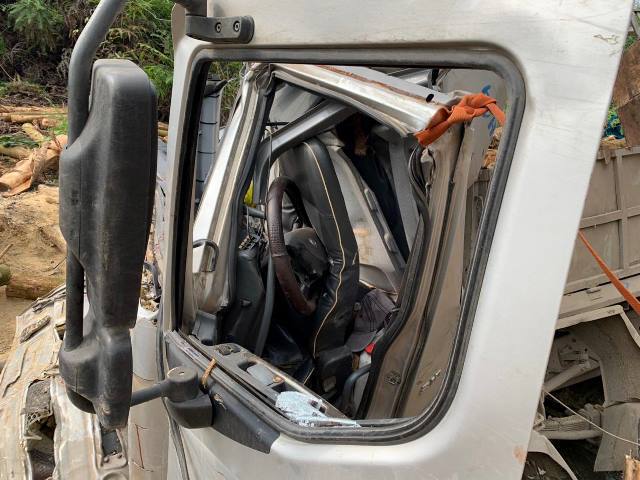 Hiện trường thảm khốc vụ xe tải chở keo gặp nạn làm 7 người chết ở Thanh Hóa - Ảnh 7