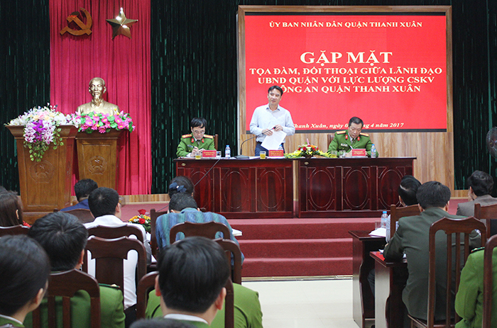 Lãnh đạo quận Thanh Xuân đối thoại với lực lượng cảnh sát khu vực - Ảnh 1