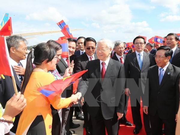 Tổng Bí thư hội kiến Thủ tướng Lào Thongloun Sisoulith - Ảnh 1