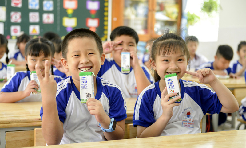Sữa học đường được TP Hồ Chí Minh mở rộng triển khai trên toàn thành phố - Ảnh 1