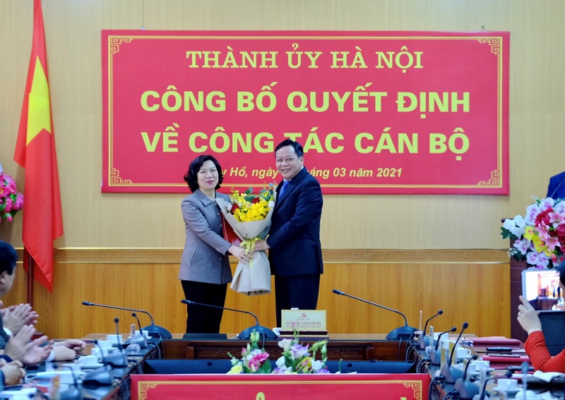 Bà Lê Thị Thu Hằng được phân công làm Bí thư Quận ủy Tây Hồ - Ảnh 2