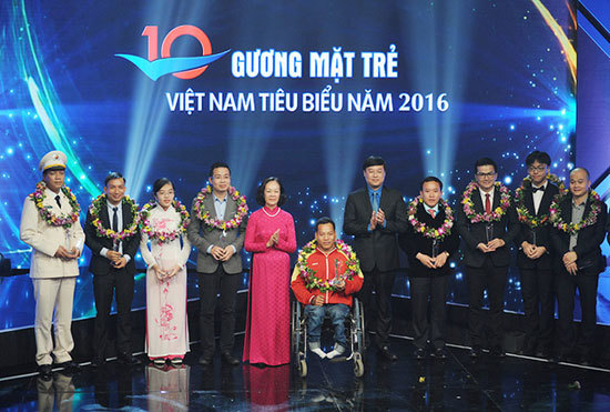 Vinh danh 10 Gương mặt trẻ Việt Nam tiêu biểu năm 2016 - Ảnh 1