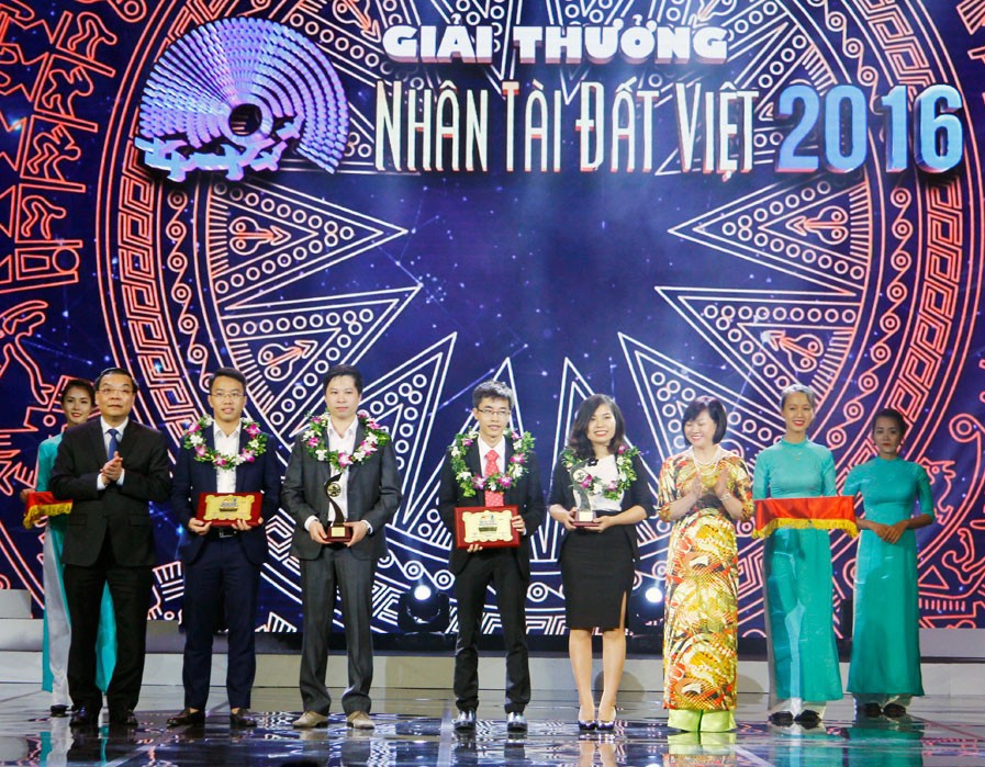Sàn giao dịch trực tuyến Tripi đoạt giải Nhân tài Đất Việt - Ảnh 1