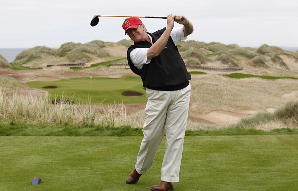 Ông Abe sẽ chơi golf cùng ông Trump trong chuyến thăm Mỹ - Ảnh 1