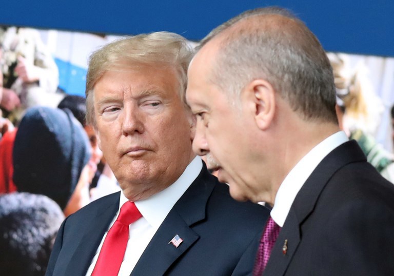 Siết Nga - Thổ, ông Trump thêm khó cho chính quyền Biden - Ảnh 2
