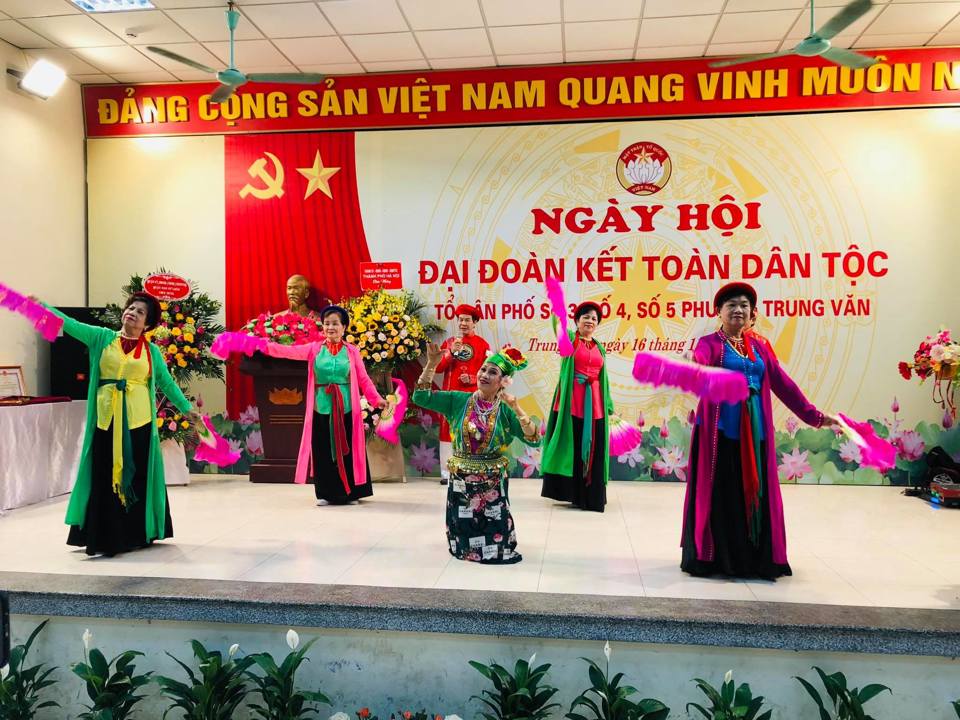 Phó Chủ tịch UBND TP Nguyễn Thế Hùng dự Ngày hội Đại đoàn kết tại quận Nam Từ Liêm - Ảnh 2