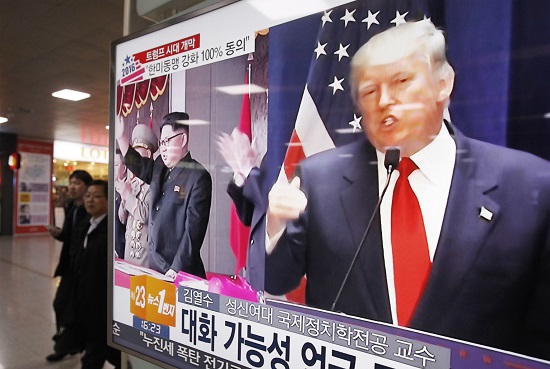 Ông Donald Trump: Không để mối đe dọa hạt nhân Triều Tiên xảy ra - Ảnh 1