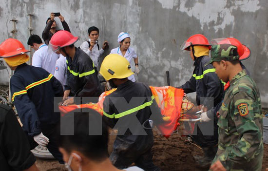 Vụ sạt lở núi ở Khánh Hòa: Tìm thấy thi thể hai nạn nhân mất tích - Ảnh 1