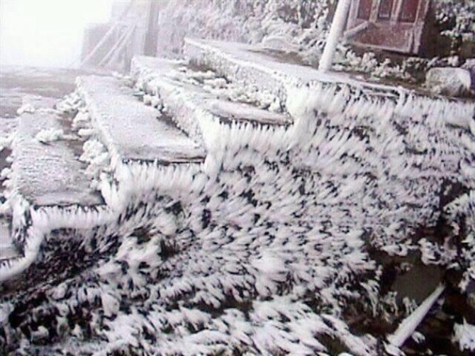 Trải nghiệm tuyết rơi tại Sa Pa đúng dịp Noel - Ảnh 1