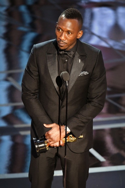Oscar lần thứ 89: "Sốc" với màn xướng nhầm phim thắng giải - Ảnh 33