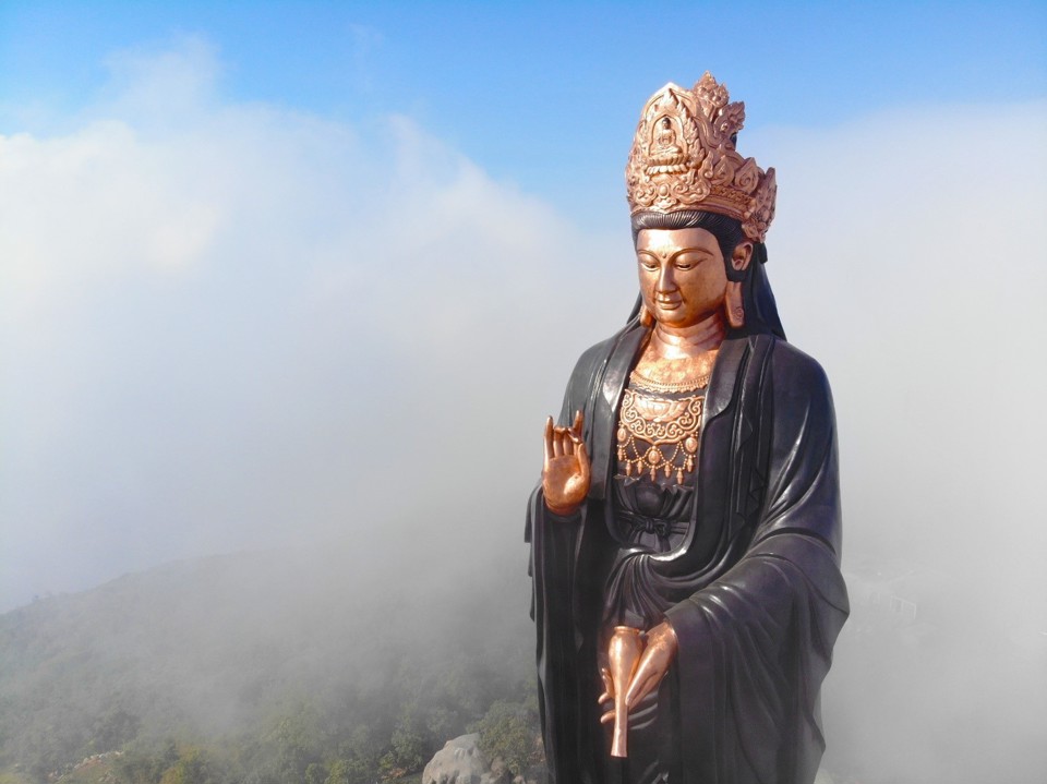 Khám phá "mật mã văn hóa" phía sau tượng Phật Bà bằng đồng đạt kỷ lục châu Á - Ảnh 1