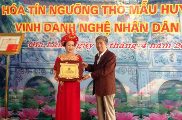 Ra mắt Câu lạc bộ Văn hóa tín ngưỡng thờ Mẫu huyện Gia Lâm - Ảnh 2