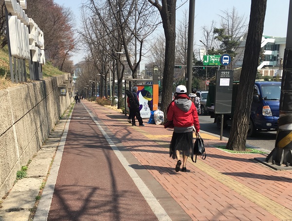 Học Seoul xử lý vỉa hè đô thị - Ảnh 2