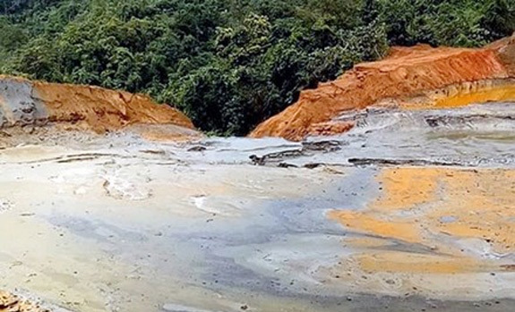 Bộ Công Thương kiểm tra sự cố vỡ đập bùn thải tại Nghệ An - Ảnh 1