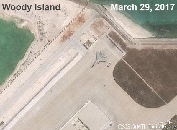 Máy bay chiến đấu Trung Quốc xuất hiện trên đảo Phú Lâm - Ảnh 1