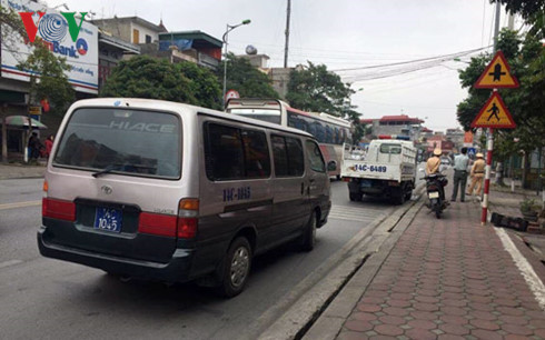 Quảng Ninh: 46 xe biển xanh đã thanh lý nhưng chưa sang tên đổi chủ - Ảnh 1